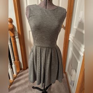 Aritzia Talula size 4 grey dress